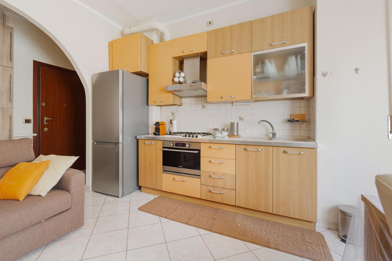 Udine M2 Balcony Apt Apartment Milan Exterior photo